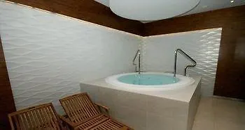 Irs Royal Apartments - Kwartal Kamienic Gdansk Poland